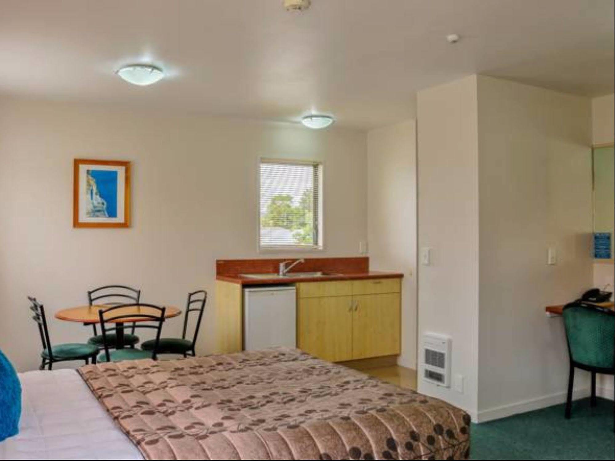 Bella Vista Motel Mosgiel Bagian luar foto
