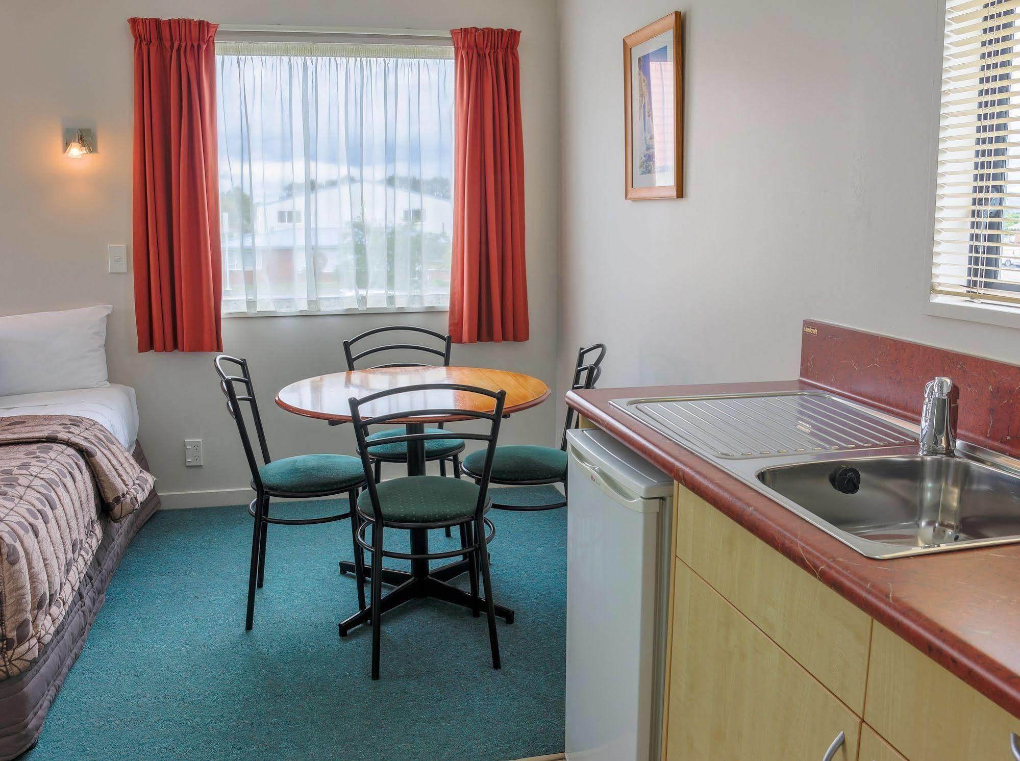 Bella Vista Motel Mosgiel Bagian luar foto